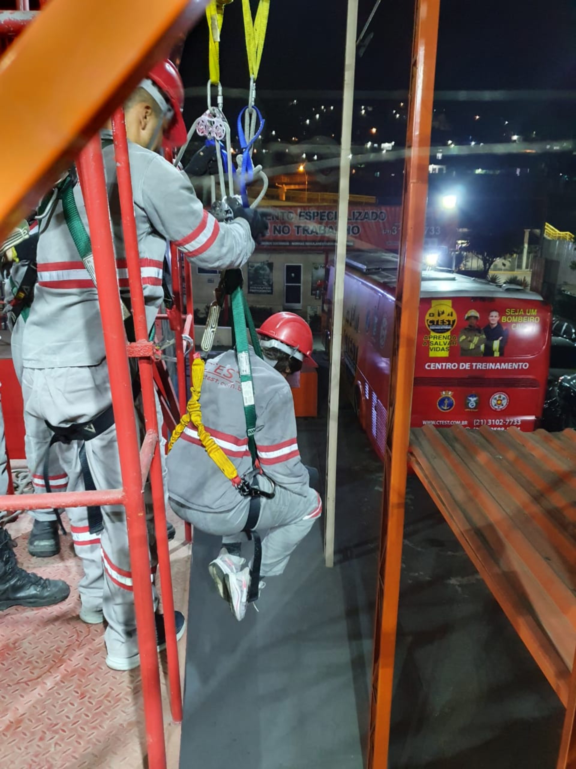 NR-33 - Trabalho em Espaço Confinado