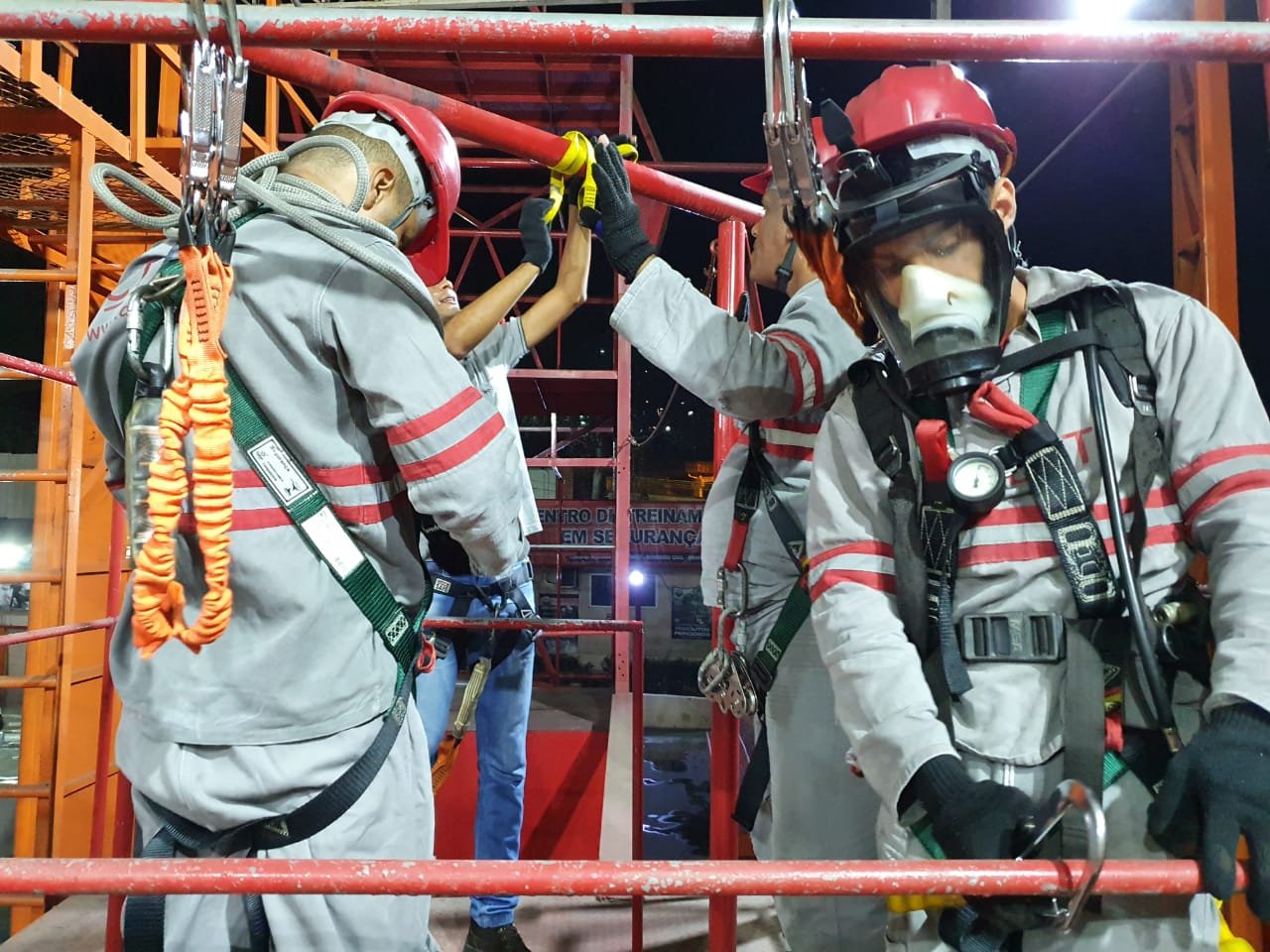 NR-33 - Trabalho em Espaço Confinado